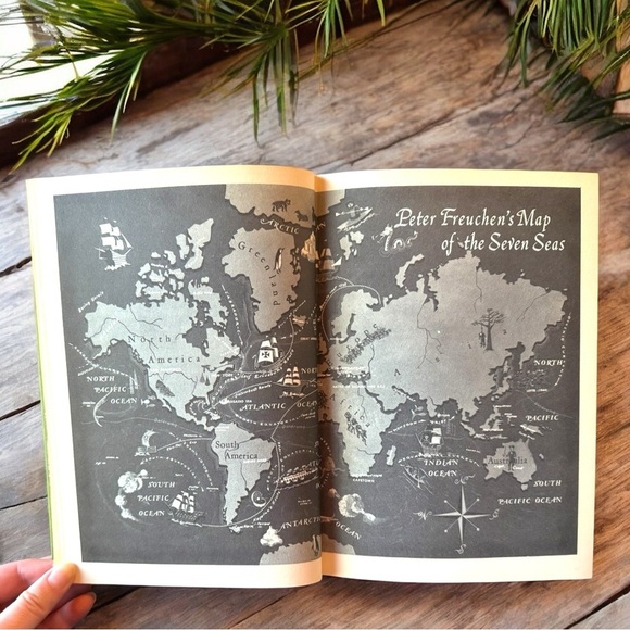 VINTAGE 1958 Peter Freuchen’s Book of the Seven Seas Hardcover Book - Picture 11 of 16